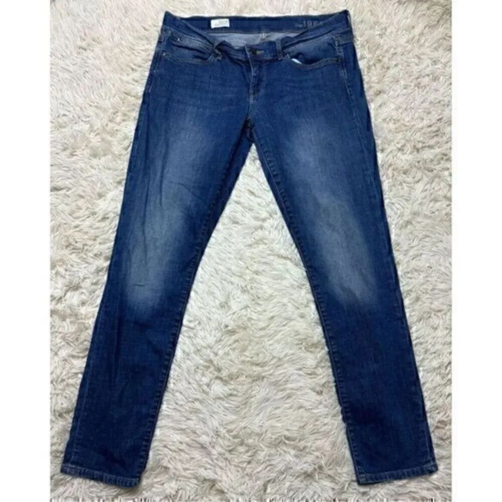 EUC Womenβs Gap Jeans Always SkinnyβSize 32/14